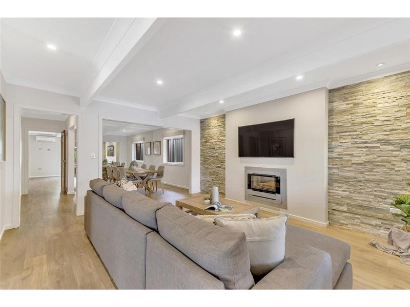 16 Sellar Court, Greenwith SA 5125