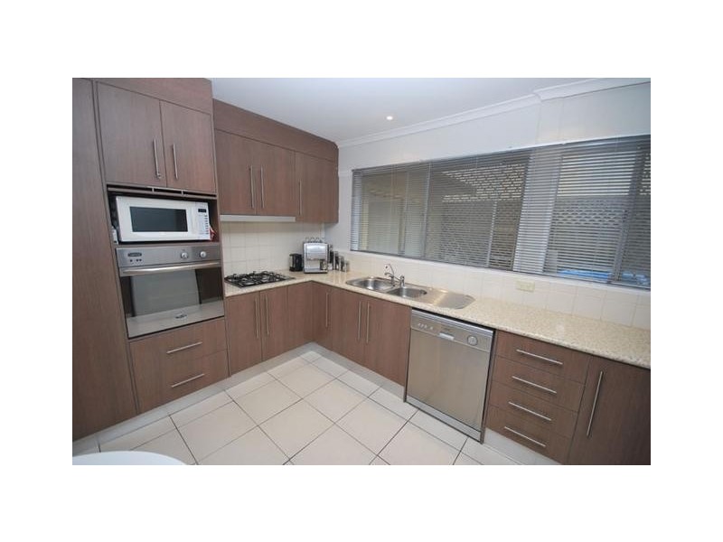 17 Landy Avenue, Gulfview Heights SA 5096