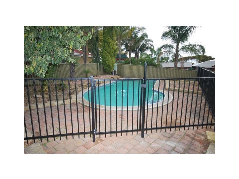 17 Landy Avenue, Gulfview Heights SA 5096