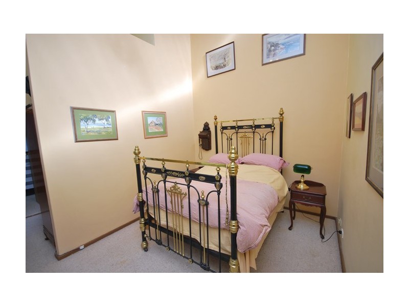 7 Mintanta Drive, Banksia Park SA 5091