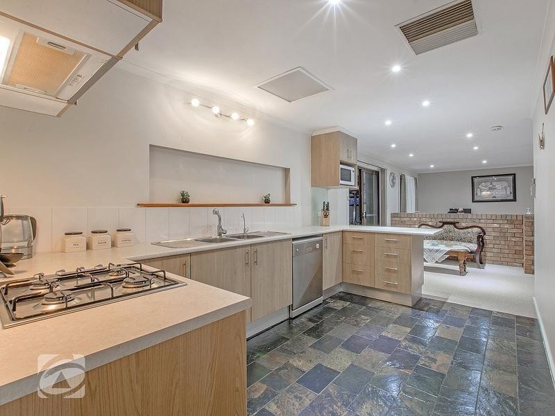 19 Kestral Way, Modbury Heights SA 5092