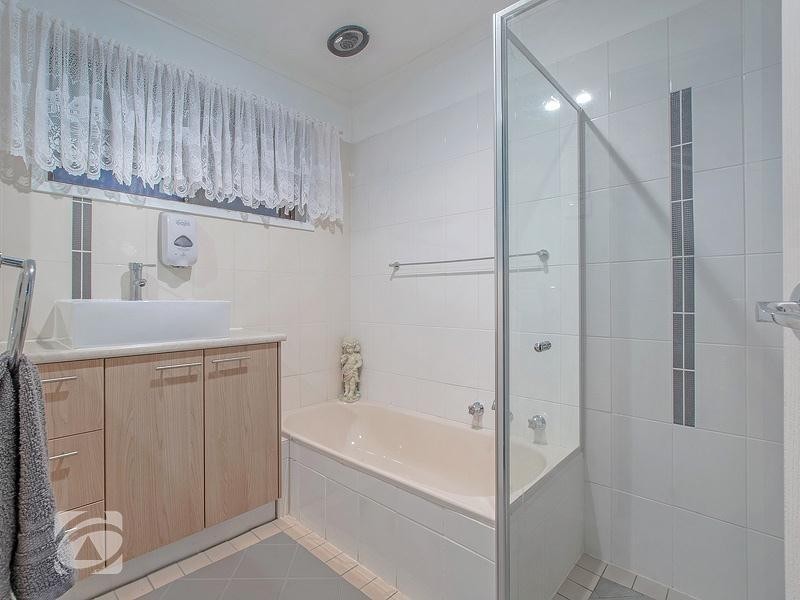 19 Kestral Way, Modbury Heights SA 5092