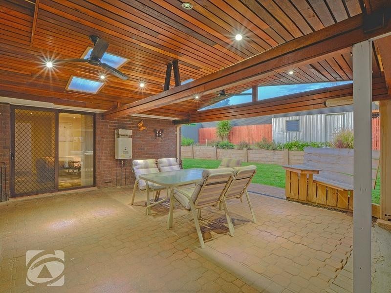 19 Kestral Way, Modbury Heights SA 5092