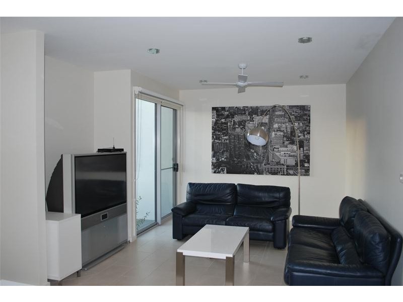 8 Chance Street, Crace ACT 2911