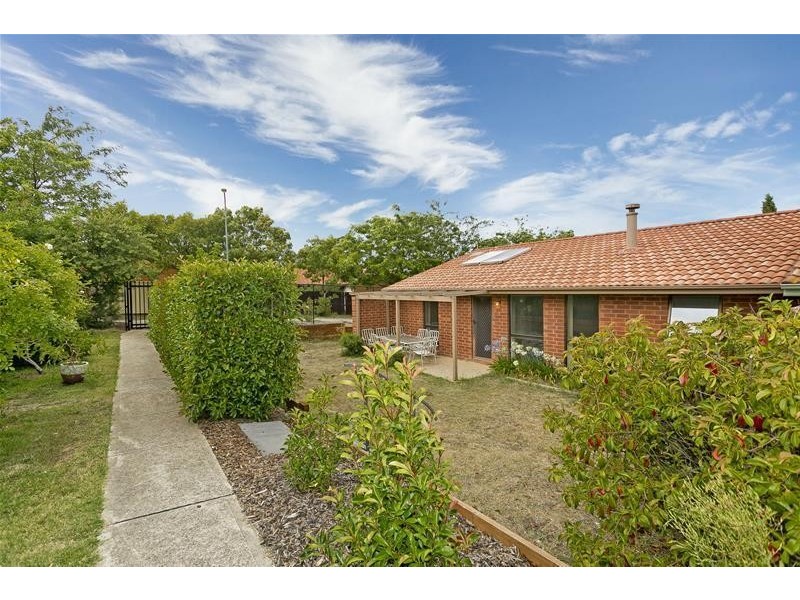 9/35 Ashby Circuit, Kambah ACT 2902