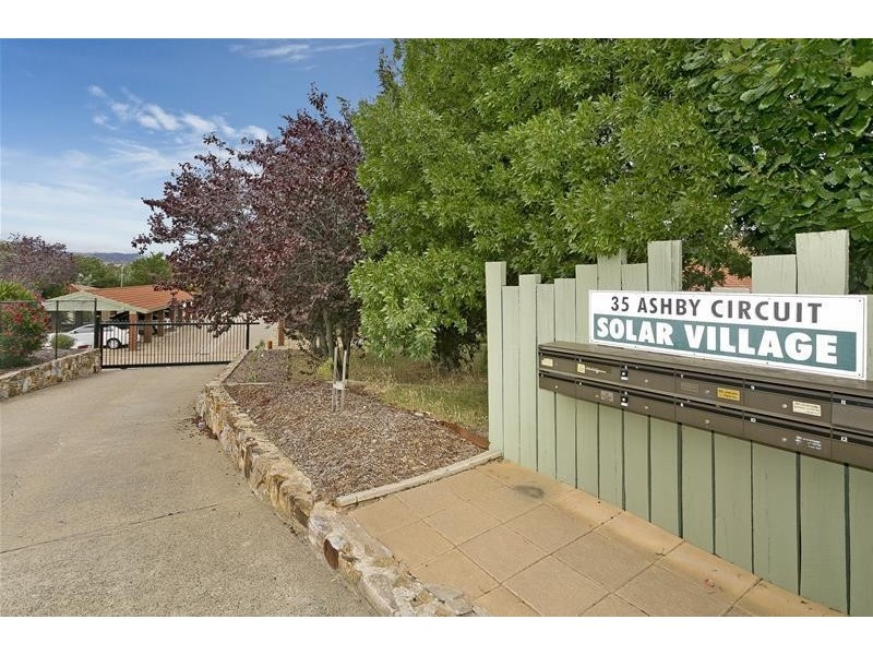 9/35 Ashby Circuit, Kambah ACT 2902
