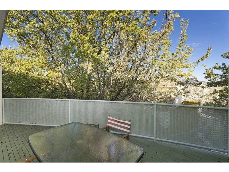 6/17 Fernyhough Street, Lyneham ACT 2602