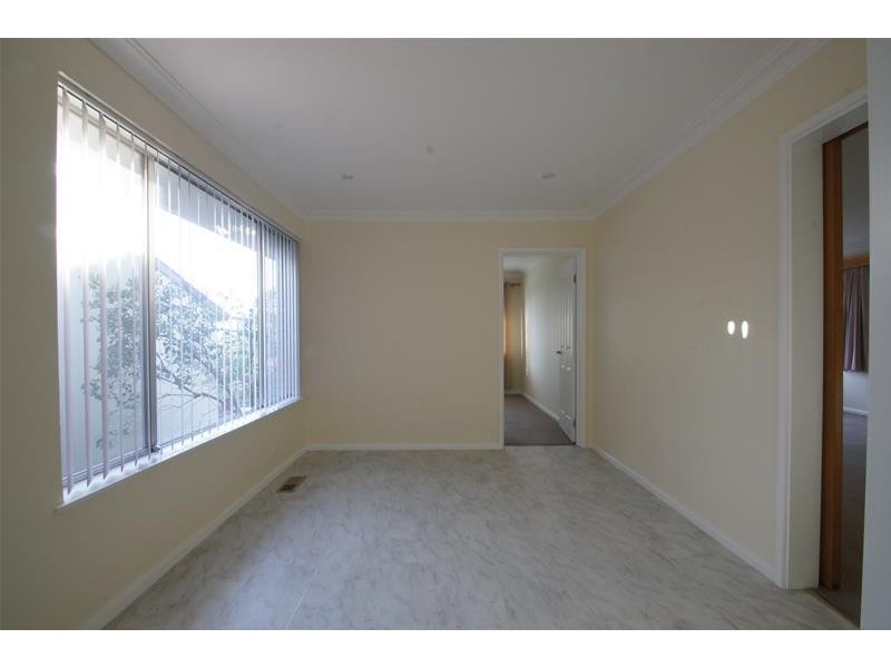 6 Warren Place, Chifley ACT 2606