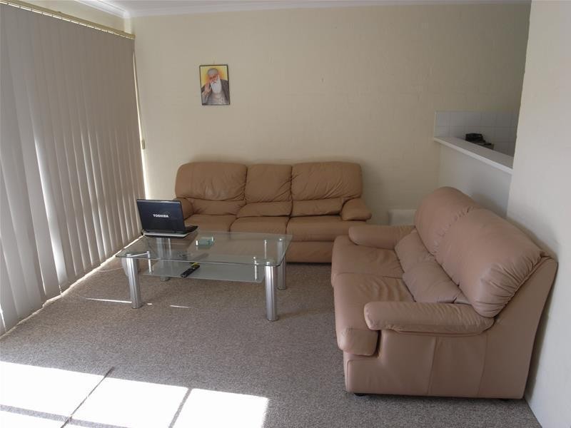 8/4 Antis  Street, Phillip ACT 2606