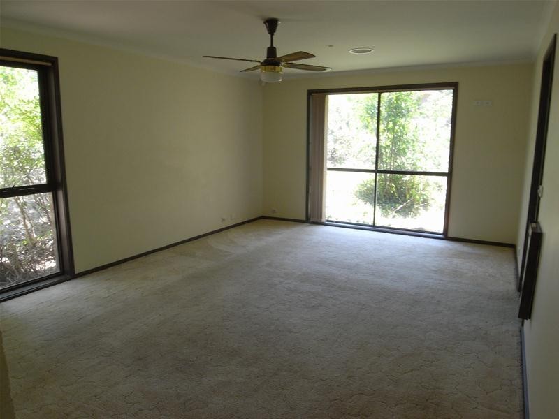 13 Neville Place, Latham ACT 2615