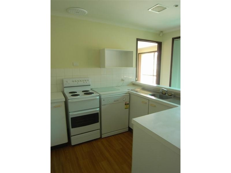 13 Neville Place, Latham ACT 2615