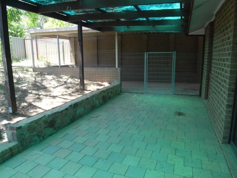 13 Neville Place, Latham ACT 2615