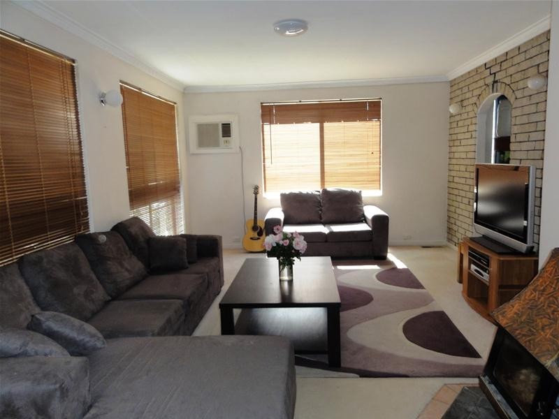 26 Clubbe Crescent, Macgregor ACT 2615