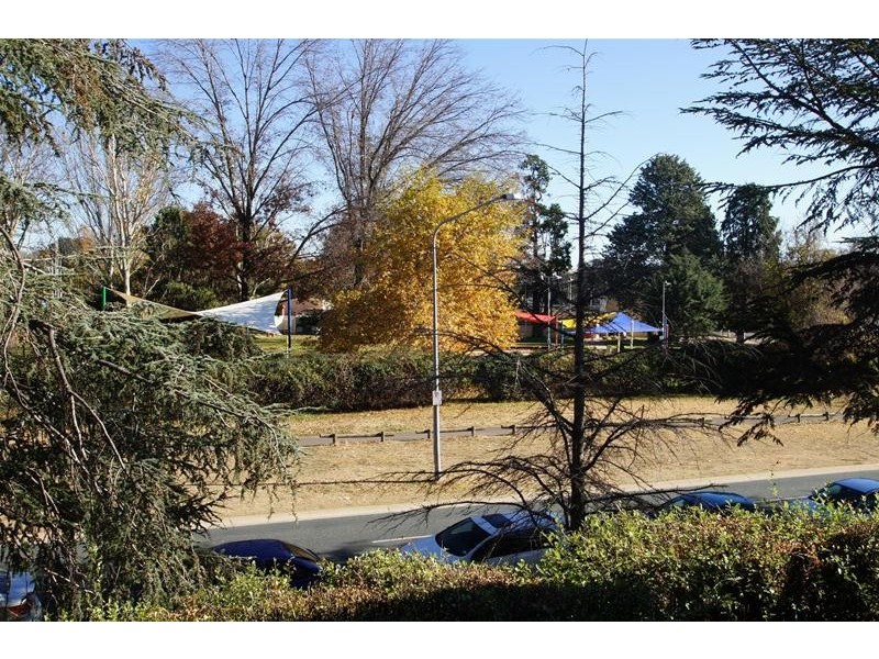 E2/2 Currie Crescent, Griffith ACT 2603