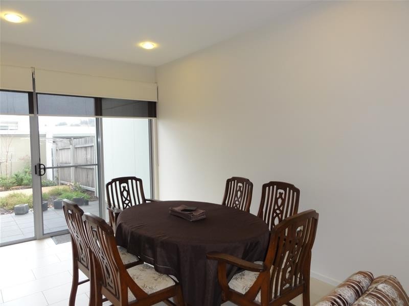 6 Zanci Street, Crace ACT 2911