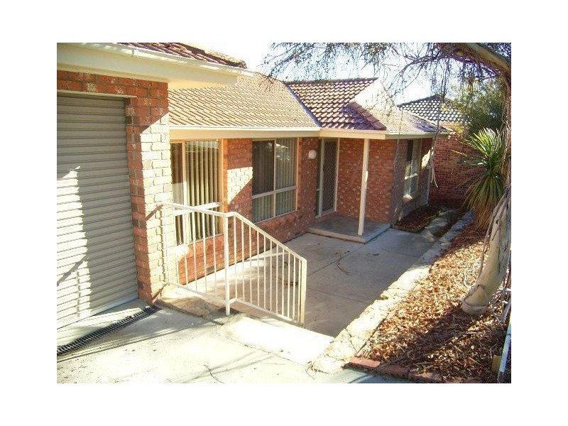 42 Arabanoo Crescent, Ngunnawal ACT 2913