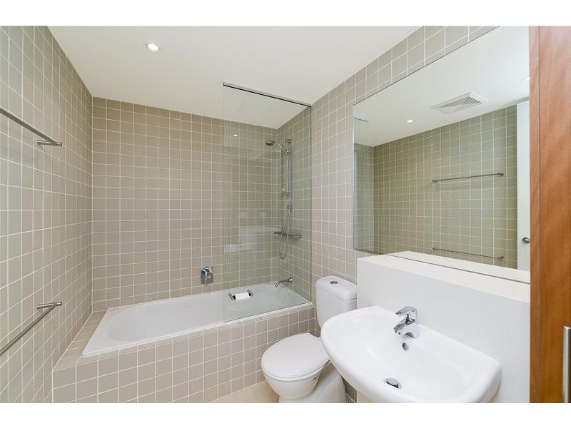 402/165 Northbourne Avenue, Turner ACT 2612