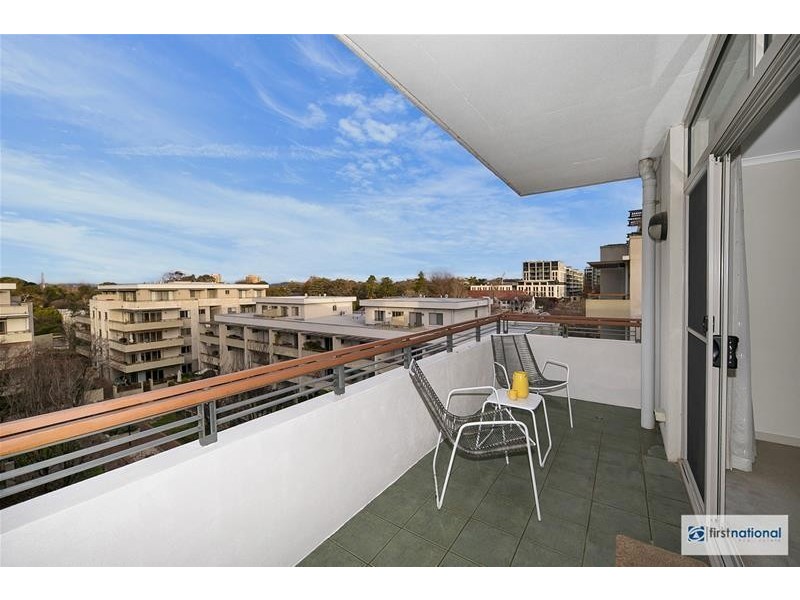 37/12 National Circuit, Barton ACT 2600