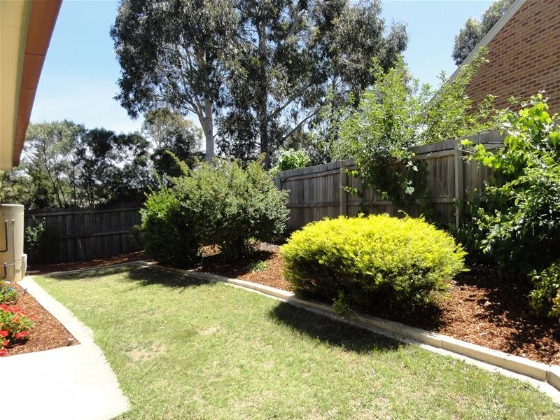 5/11 Clara Close, Amaroo ACT 2914