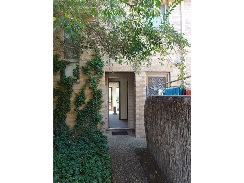 35 Strong Place, Belconnen ACT 2617