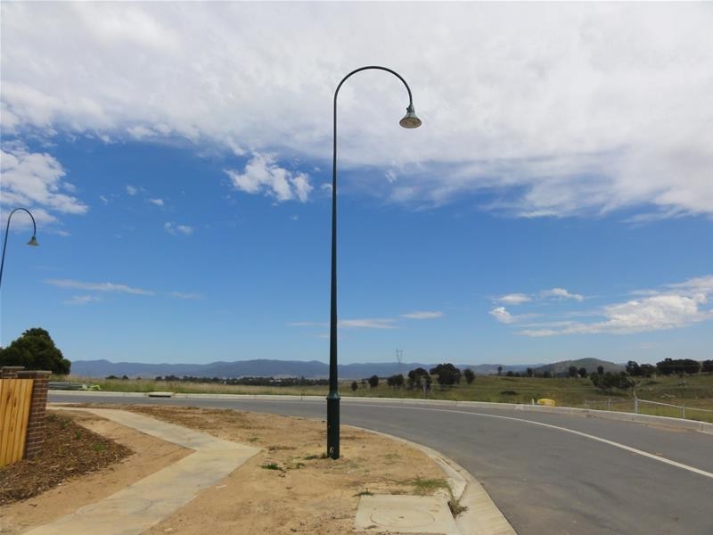 30 Hilda Kincaid Crescent, Macgregor ACT 2615