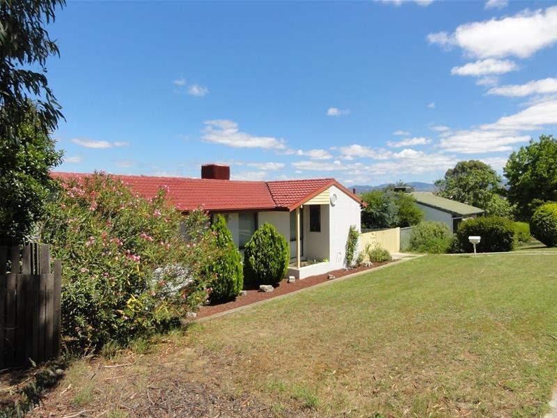 71 Livingston Avenue, Kambah ACT 2902
