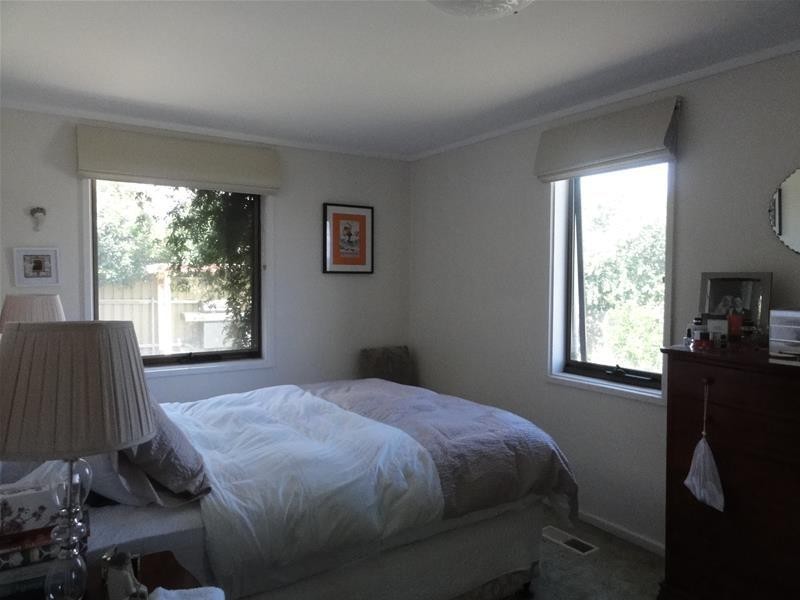 71 Livingston Avenue, Kambah ACT 2902