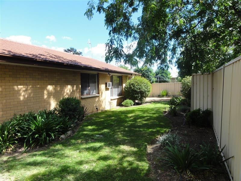 13 Warby Place, Charnwood ACT 2615