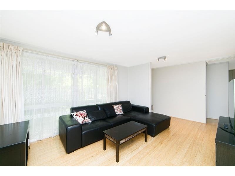 5 Prevost Place, Macgregor ACT 2615