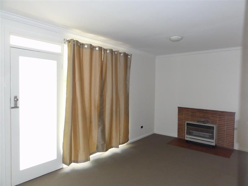 11 Archibald Street, Lyneham ACT 2602