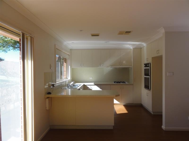 10 Burrumarra Avenue, Ngunnawal ACT 2913