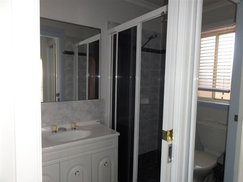 10 Burrumarra Avenue, Ngunnawal ACT 2913