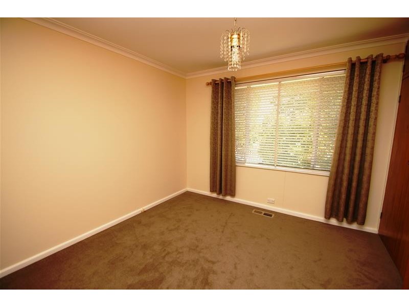 6 Warren Place, Chifley ACT 2606