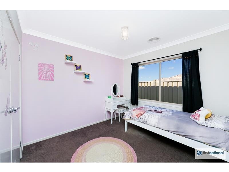 17 Renfree Street, Casey ACT 2913