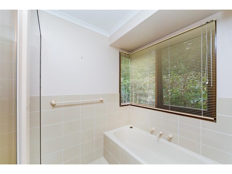 25 Maclagen Street, Isaacs ACT 2607