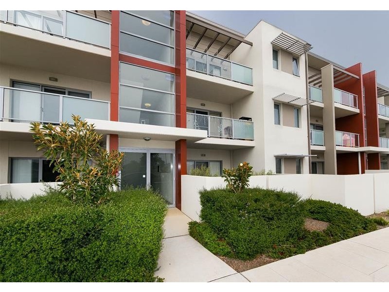 90/311 Flemington Road, Franklin ACT 2913