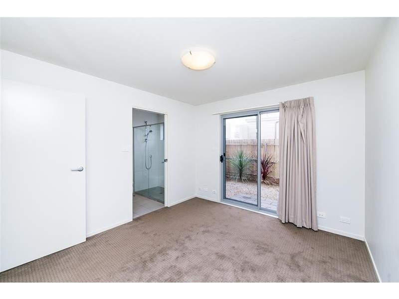 90/311 Flemington Road, Franklin ACT 2913
