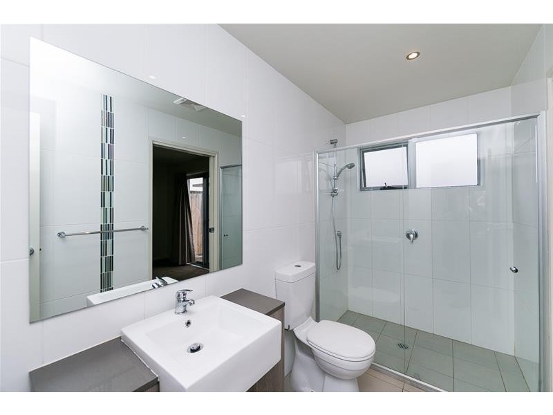 90/311 Flemington Road, Franklin ACT 2913