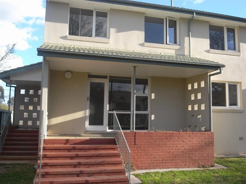 9 Archibald Street, Lyneham ACT 2602