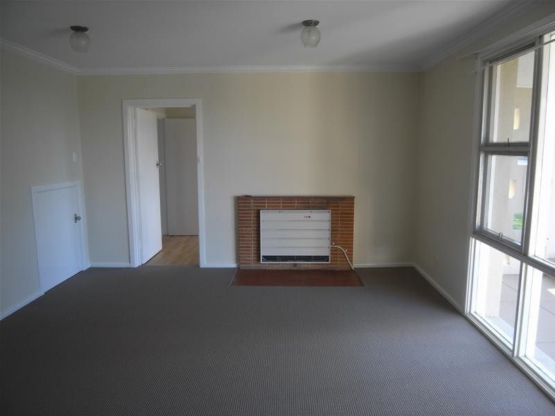 9 Archibald Street, Lyneham ACT 2602