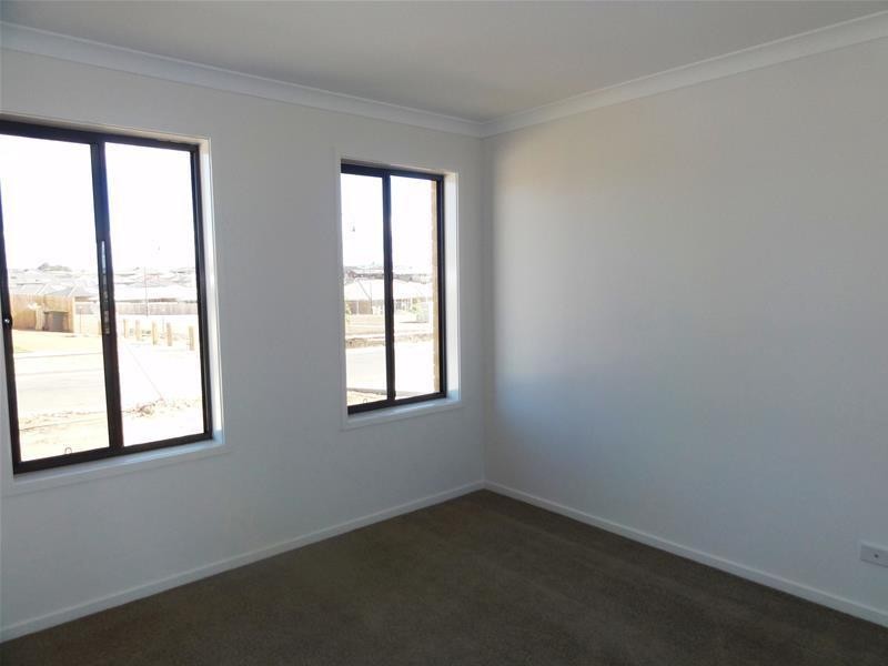 177 Macfarlane Burnet Avenue, Macgregor ACT 2615