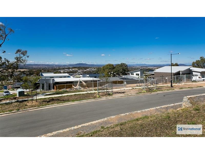 61 Hyslop Crescent, Casey ACT 2913