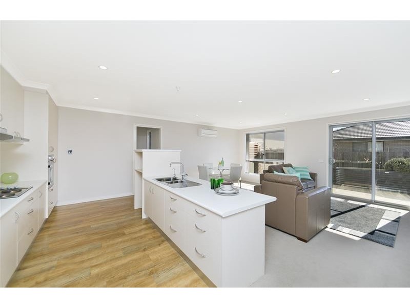 3B Deeble  Street, Forde ACT 2914