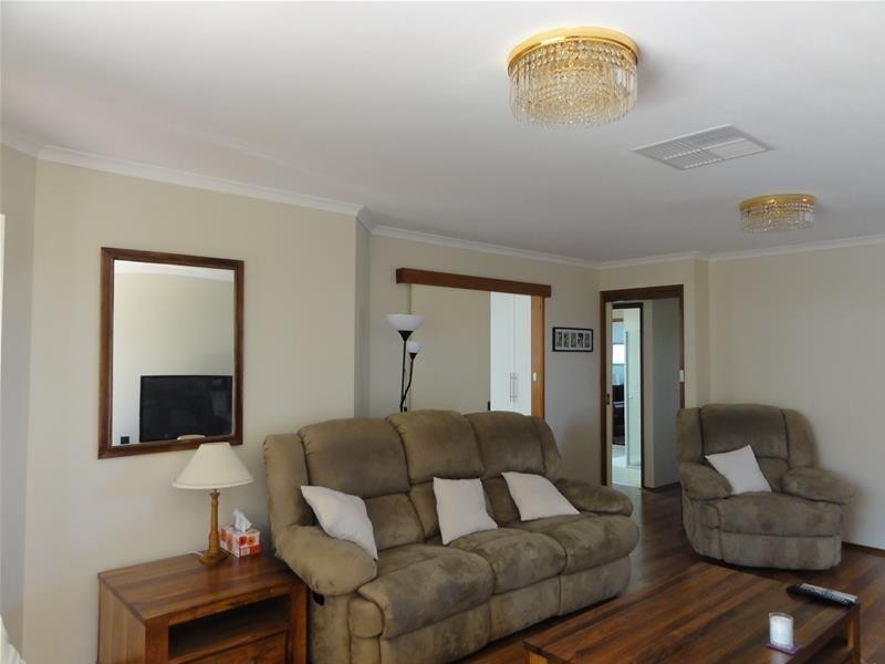 5 Samuels Crescent, Ngunnawal ACT 2913