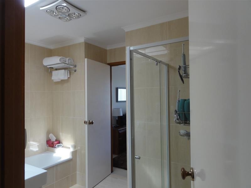 5 Samuels Crescent, Ngunnawal ACT 2913