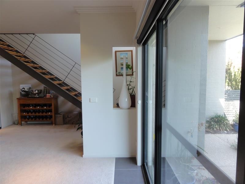 25 Keira Street, Narrabundah ACT 2604