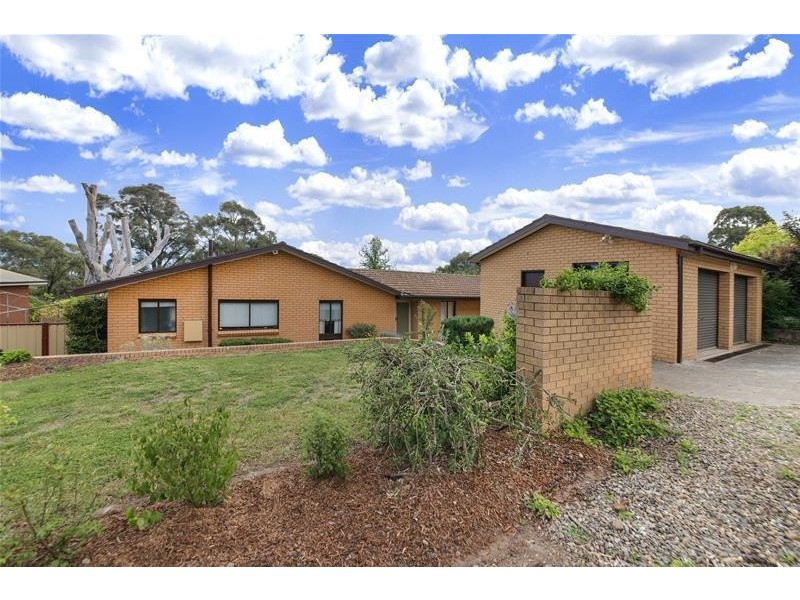 6 North Place, Charnwood ACT 2615
