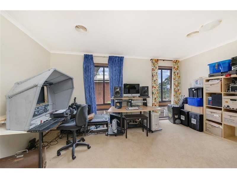 6 North Place, Charnwood ACT 2615