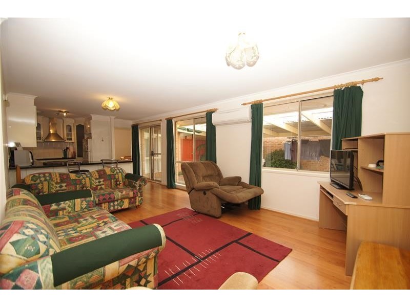 11 Zamia Place, Palmerston ACT 2913