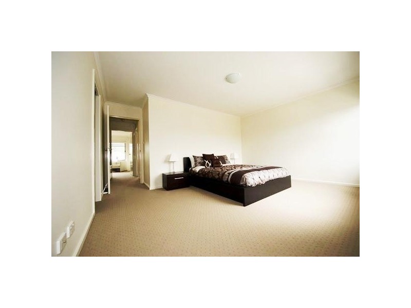 7 Chance Street, Crace ACT 2911